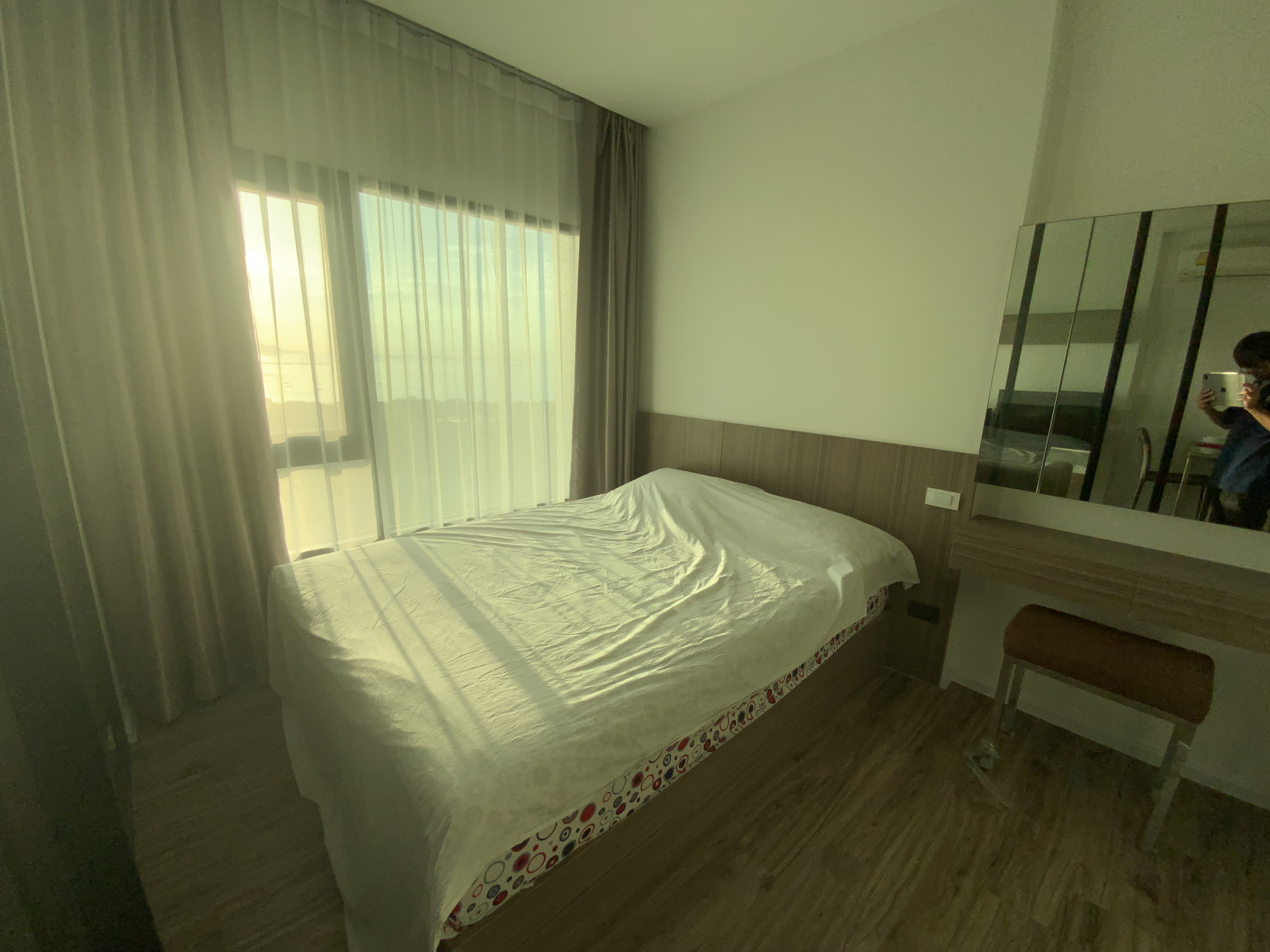ห้องนั่งเล่นคอนโดศรีราชา ห้อง 35 ตร.ม. เฟอร์นิเจอร์ครบพร้อมอยู่